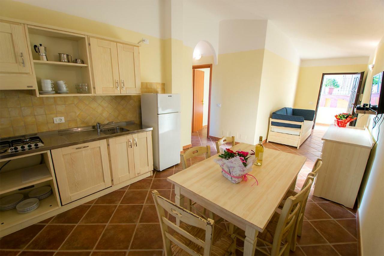 Appartamenti Sole Di Sardegna กาลา ลีเบรอตโต ภายนอก รูปภาพ