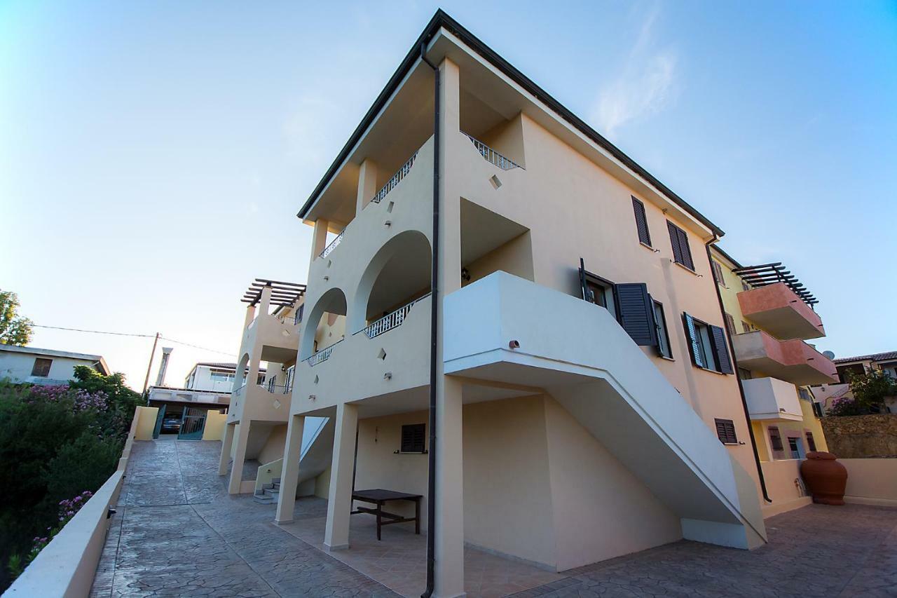 Appartamenti Sole Di Sardegna กาลา ลีเบรอตโต ภายนอก รูปภาพ